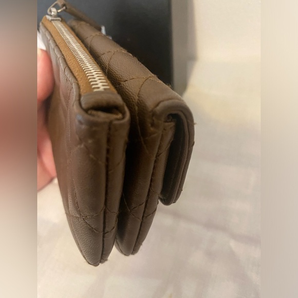 Authentic Chanel Quilted Caviar Card/Coin Mini Wallet - Picture 3 of 13